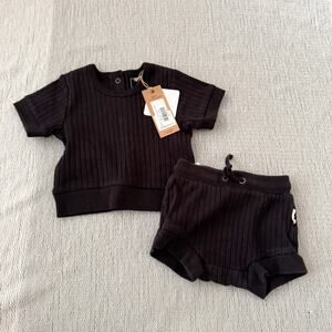 L'ovedbaby Black Short Sleeve Short Two Piece Set - 3 to 6 Months
